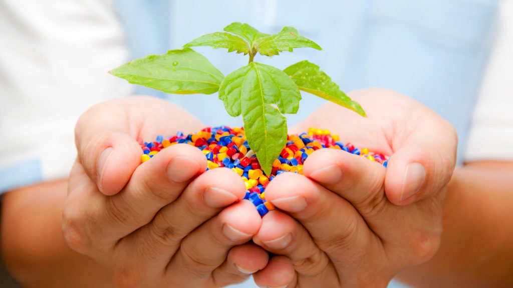 پارس پالت | مزایای استفاده از مستربچ