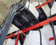 پارس پالت | پالت پلاستیکی مخصوص قفسه راک پارس پالت | پالت پلاستیکی مخصوص قفسه راک